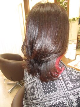 コアフィールフィス(COIFFURE fils) 《見附　今町》M3D インナーピンク　外はねセミロング