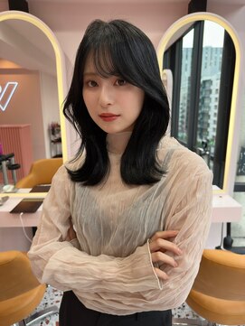 ボタン シブヤ(VOTAN SHIBUYA) 韓国ヘア/くびれヘア/前髪あり/顔まわりカット