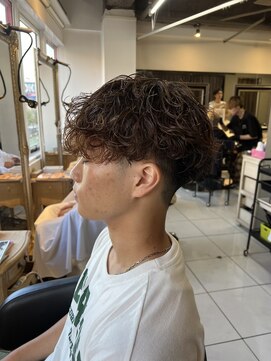 アイズ 海老名(AIZU) 波巻きスパイラルパーマ　メンズパーマ　シャドウパーマ