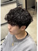 大分メンズ波巻きスパイラルパーマツーブロックマッシュ刈り上げ