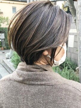 ハーツ(Heart's) 白髪ぼかし脱白髪染め似合わせショートボブ40代50代60代