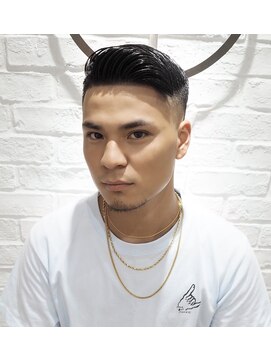 ヘアーアンドグルーミング ヨシザワインク(HAIR&GROOMING YOSHIZAWA Inc.) ビジネスフェードカット眉毛カットメンズバーバースタイル爽やか