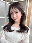 大人かわいいくびれヘアセミロング × ミルクティーベージュ