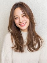 プリモ ココ 鍋島店(Primo coco.)&nbsp;ブラウンベージュ 顔周りカット ロングレイヤー 前髪なし 美髪