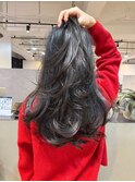 透明感暗髪レイヤースタイル
