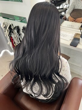 ヘアーアイスカルテット(HAIR ICI QUARTET) 暗髪◎ブルーブラックロング美人レイヤー×艶髪