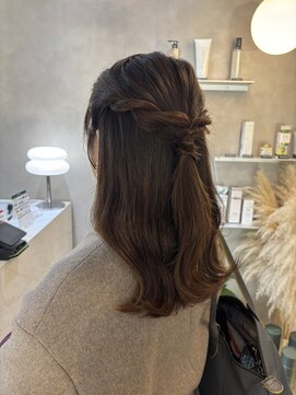 ジーナ 天神(Zina) ハーフアップ/ヘアセット/着物/大人ガーリー[福岡天神]