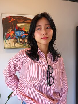 シアラ(ciala) 【清澄白河】大人くびれミディアムレイヤーイルミナロング