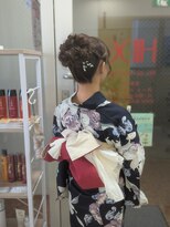 ヒデ美容室&nbsp;お団子風アレンジ