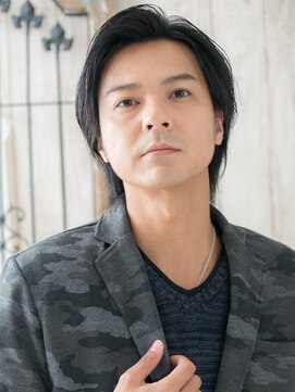 メンズヘア ビーセカンド 草加店(MENS HAIR B-2) 30代40代かき上げ重めセンターパート短髪メンズカットa1草加
