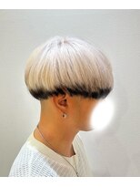 ニルバ(niLva)&nbsp;エンドカラー『ホワイト × ブラック』ツーブロック