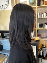 アンレーブ ヘア メイク&nbsp;艶感ダークカラー×切りっぱなしミディアム/秋カラー
