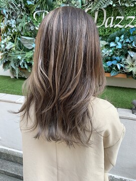 アフロートpd+ KOBE(AFLOATpd+) 20代30代40代ひし形レイヤーカット×ハイライトグラデーション