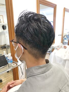 ヘッズ 本八幡店(HEADS) MEN'S HAIR センターパート ツイストスパイラル コンマヘア