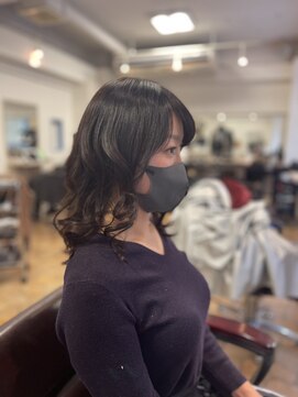 アンジュ ラヴィ(Ange Lavie) 暗めのベースにハイライトで陰影をプラス♪KG003