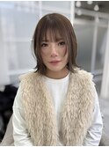 切りっぱなしボブと顔周りレイヤー