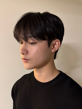 ノラ シブヤ(NORA) シースルーマッシュメンズカット刈り上げなしダウンパーマ