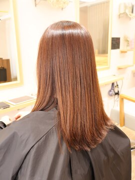 ワンアンドオンリー(One And Only) ナチュラルストレートヘアセミロング髪質改善ブリーチ無しカラー