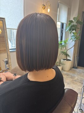 トワリィ(Towally) 切りっぱなしボブ　大人かわいい　髪質改善