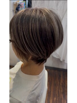 アトリエアルシュ(atelier ARCHE) 白髪ぼかしハイライト