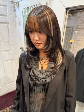 トロニー(TLONY) ポイントエクステ/ミディアムレイヤー/エクステごとカラー/渋谷