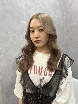 フィーネ 横浜(Fi -Ne) ミルクティーベージュ