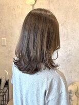 ディーヴァヘアーエズ(DIVA hair Eze) ミディアムレイヤー/グレージュカラー/小顔/透明感