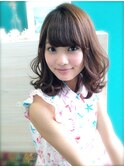 <耳かけ伸ばしかけバングロング＞
