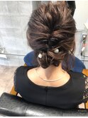 ヘアセット　こなれ感　くるりんぱアレンジ