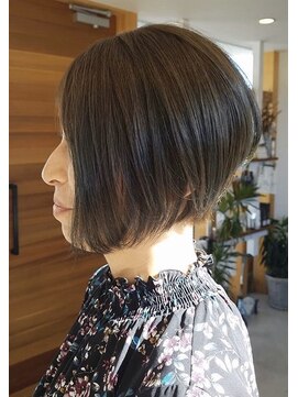 ヘアー デザイン イット(ITTO) 前下がりショート