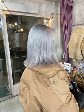 ミラク 町田(MIRAC) 【MIRAC町田店河原崎】ホワイトシルバーカラー