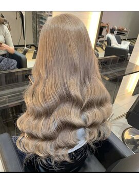 ラピス 大阪心斎橋店(Lapis) ミルクティーベージュ