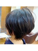 大人可愛い前髪ありひし形クールショートウルフ20代30代40代