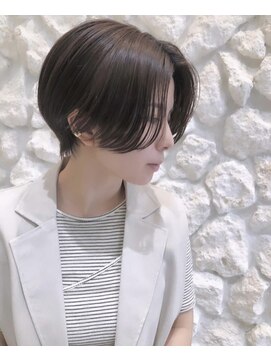 モアナ バイ ヘッドライト大宮店(Moana by HEADLIGHT) Moana【武蔵小杉】#ハンサムショート#センターパート#ショート