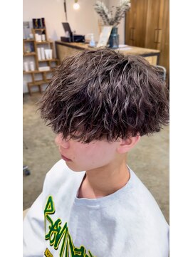 エルオム(EL.HOMME) ソフト縦落ちパーマ／クリームパーマ