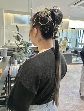 ケンジ ツルヤチョウ(KENJE tsuruyacho) 成人式ヘアセット