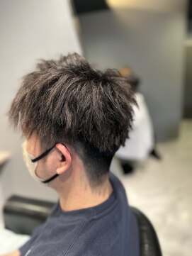 ボルン(BOLEN) ツイストパーマショート