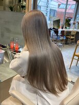 リムレスバイサンク 万代 新潟駅(LIMLESS by cinq) ミルクティーベージュレイヤーインナーカラーグレージュカラー