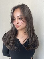 ノラギンザユー(NORA GINZA/U)&nbsp;外国人風細めハイライト外国人風オフィスで浮かないハイライト