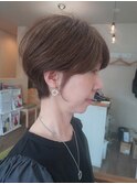40代だからこそ似合う!くびれショートで若見え＆小顔効果