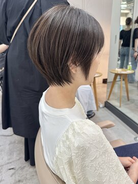 ミィ 浦和(mee) 透明感カラー ボブ 前髪 ショート カラー ブリーチ&ダブルカラー