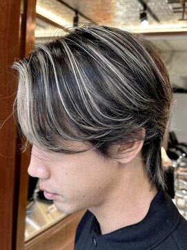 イリス 名古屋 名駅(Iris) 名駅/名古屋/ブリーチ/縮毛矯正/ダブルカラー/エクステ/髪質改善