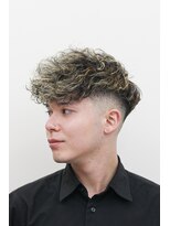 ダリーサード(DALIE third)&nbsp;メンズスキンフェードスペインカール