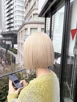 グランルシア(GRAN Lucia) ミニボブ×ホワイトブロンド