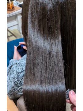 ヘアアトリエ ナイン(hair atelier nine) ヘッドスパ/チェリーレッド/ハイレイヤーウルフ/髪質改善/福島市