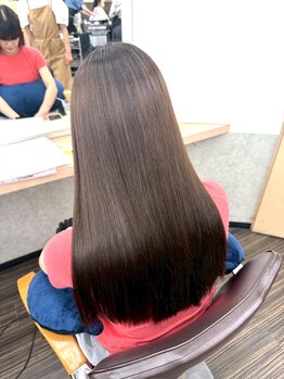 美容室 びゃんびゃん 社店の写真/湿気・加齢による広がりおさえる髪質改善・縮毛矯正を体験！憧れの艶髪を叶えよう♪
