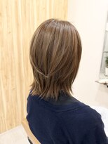 コスモス ヘアーアンドビューティー(Kosmos HAIR&BEAUTY)&nbsp;外ハネミディアムレイヤー
