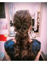 コティー ヘアアンドビューティー(Cottie HAIR&BEAUTY) お呼ばれ華やか＊ローポニー♪結婚式へ♪