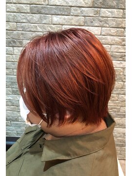 ジェムヘアー(J'aimeHair) ミドルブリーチ・ピンクカラー・ショートグラデーション