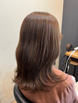 アルター(aL ter) くびれミディアム×ベージュカラー